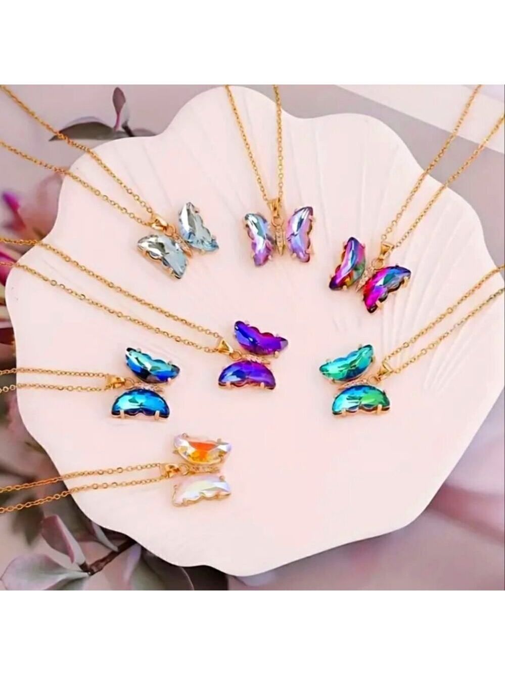 Fashion Style Gradient Butterfly Pendant Necklace for Women